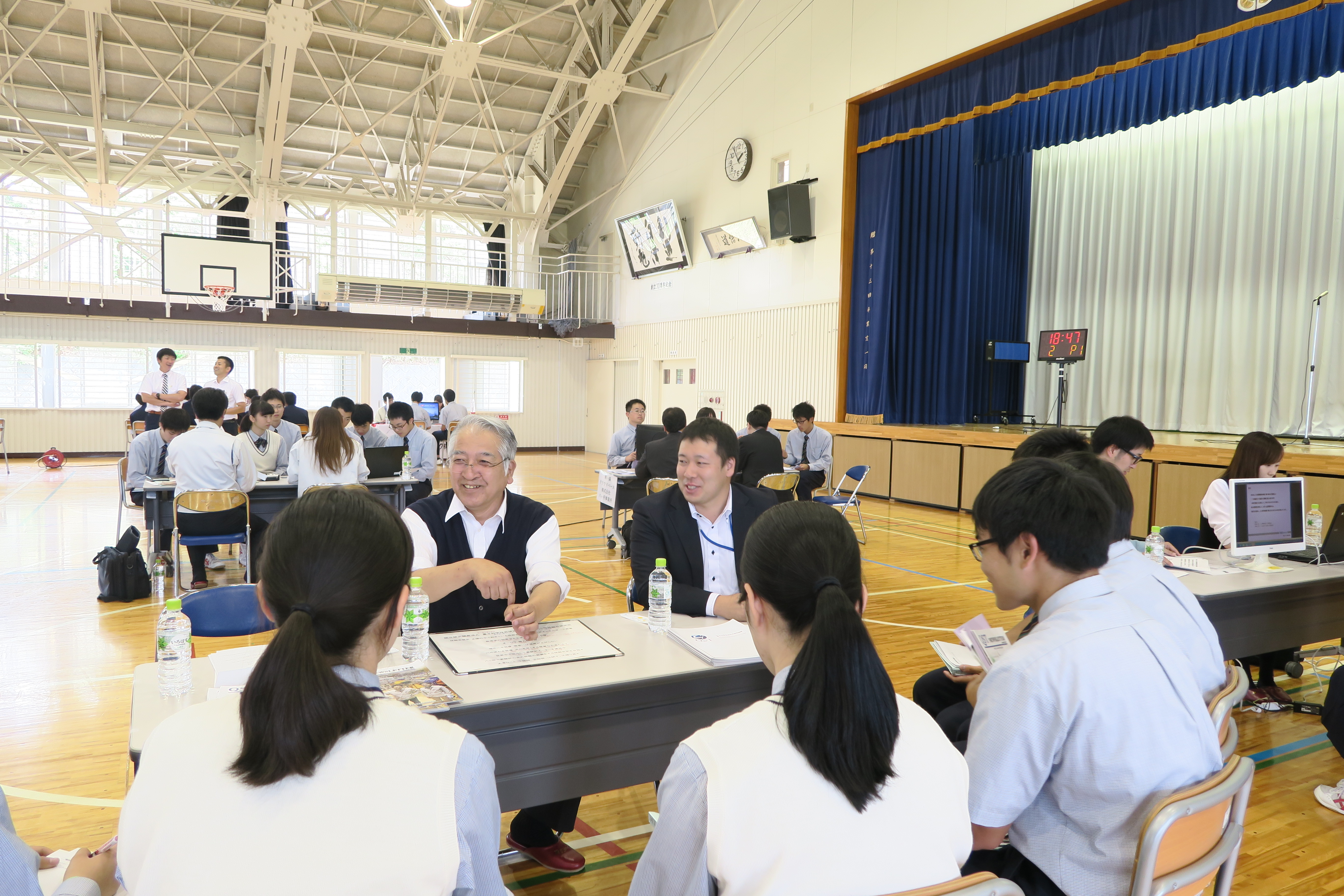 生徒さんとの質疑応答の様子の画像