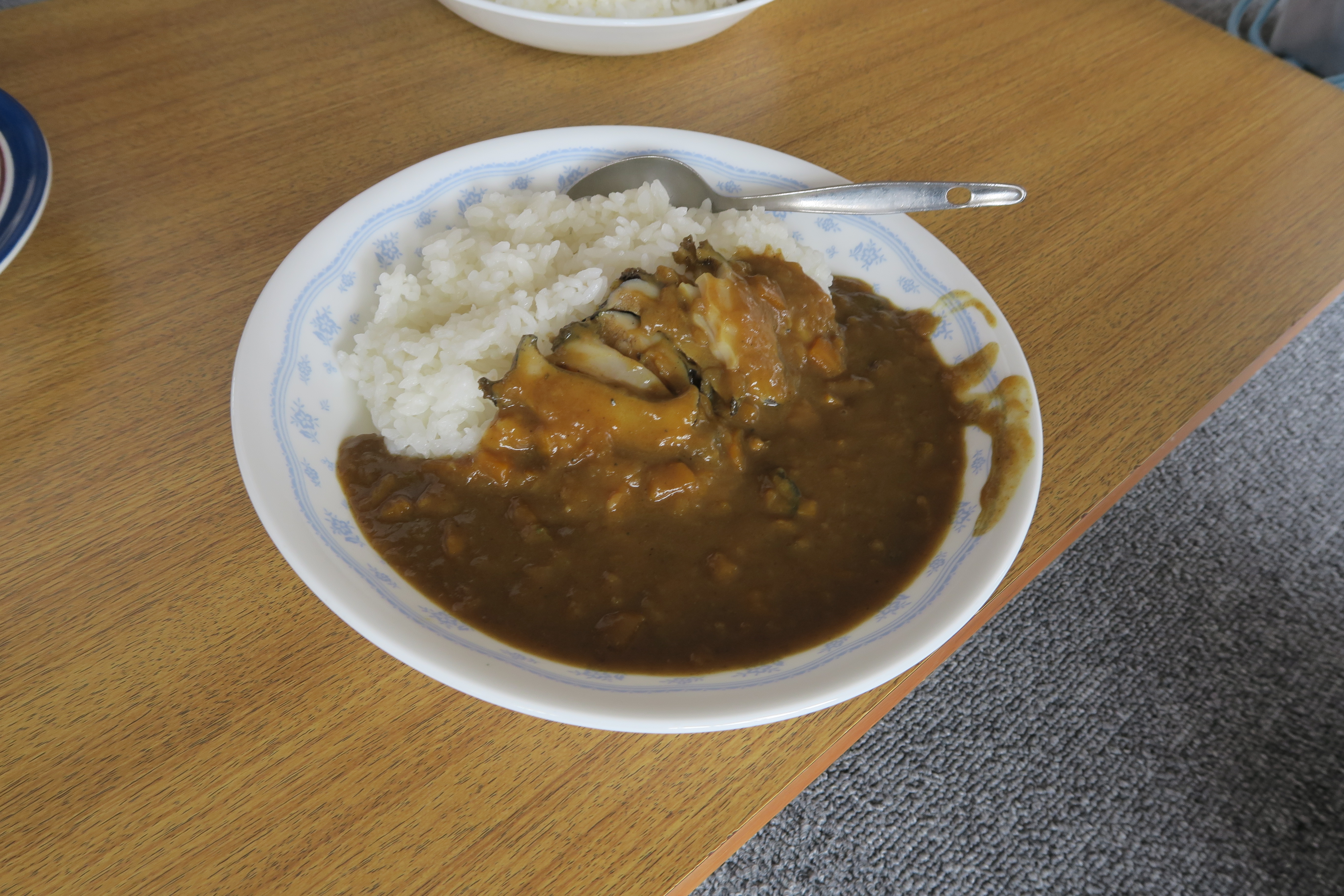 清掃終了後には、参加者に名物アワビカレーが振る舞われました！画像