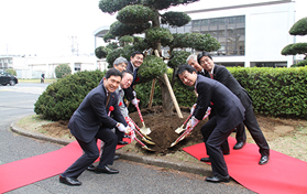 記念植樹の写真