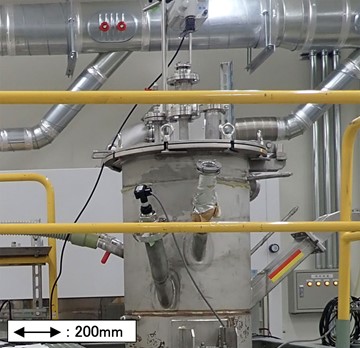 量研六ヶ所研究所で実証試験に用いたマイクロ波加熱ベンチ装置