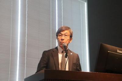 子安重夫理事長