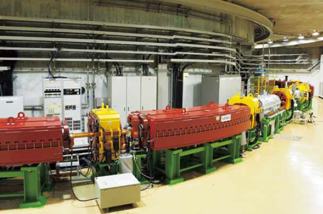 Heavy-ion cancer radiotherapy facility