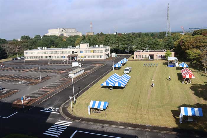 いこいの広場朝の様子