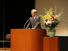 開会挨拶(中島尚正議長)