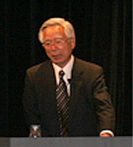 藤家洋一氏