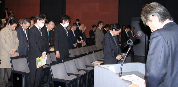 東日本大震災2周年当日の弔意表明