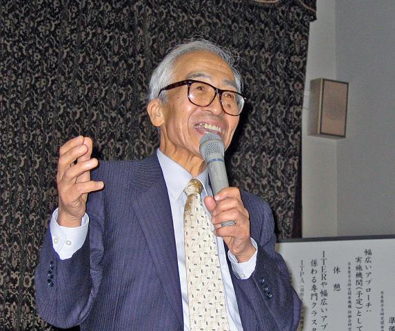 佐藤議長による開会挨拶