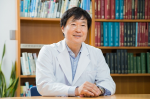 Higashi Tatsuya　Director
