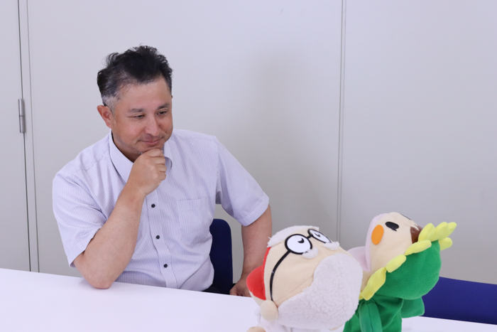 難しいお話をカナにもわかるように話してくれている松永さん