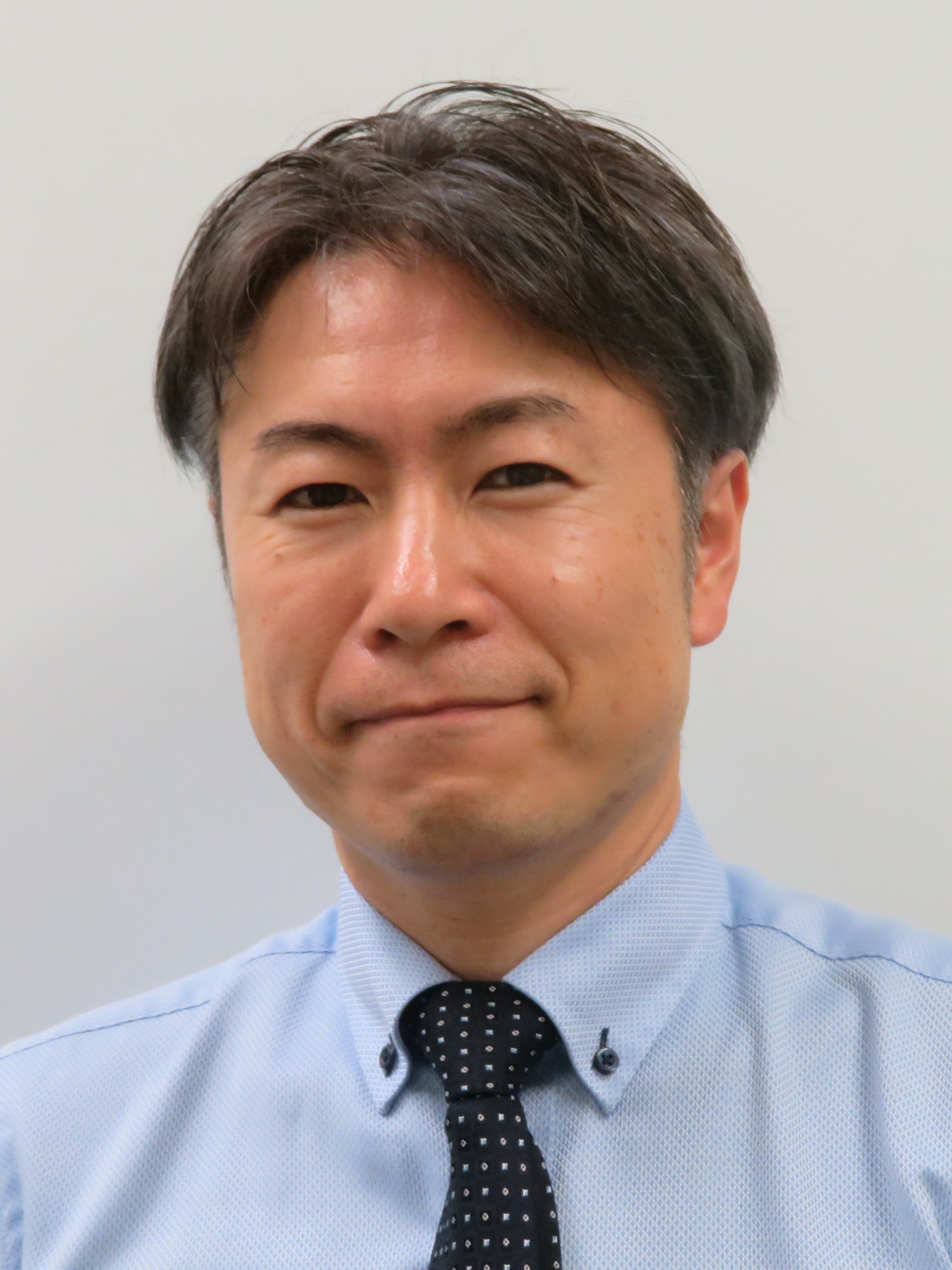 平山亮一