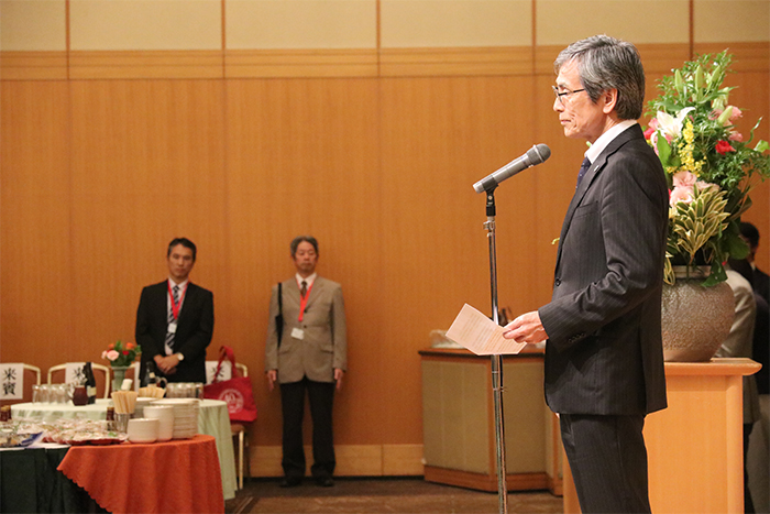 伊藤理事の開会の挨拶