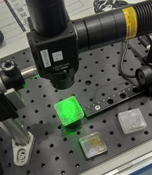 ダイヤモンドNVセンターを用いた量子センシングの測定系展示