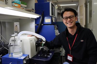 メガネをかけた男性