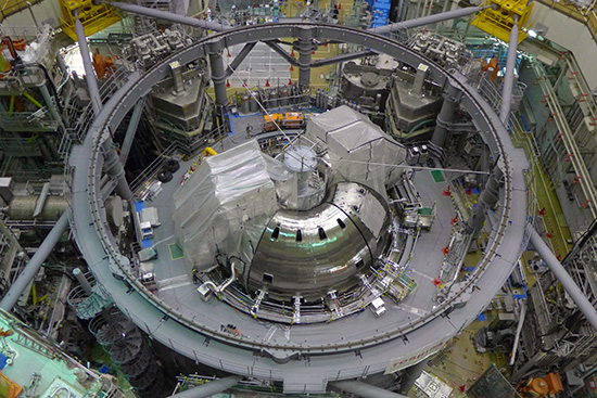 photo of Seven VV 40°sectors (280°) lined up on the cryostat base